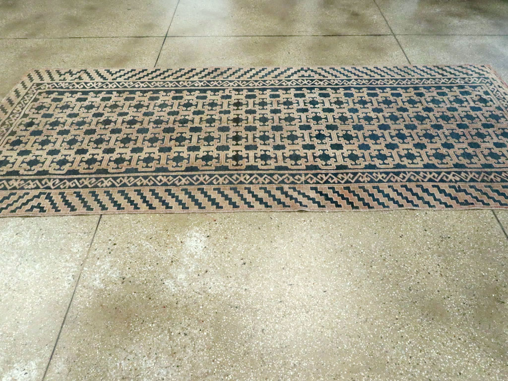 Antique East Turkestan Kirghiz Carpet, No.20193 - Gsblank