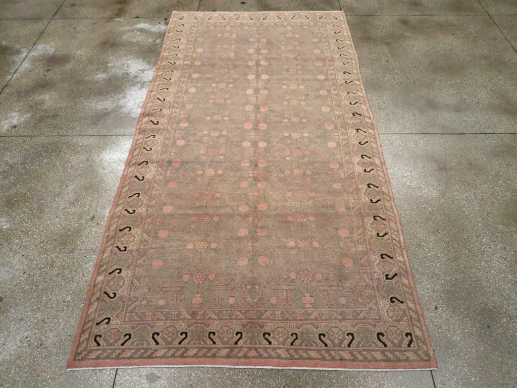 Vintage East Turkestan Khotan Carpet, No.20210 - Gsblank