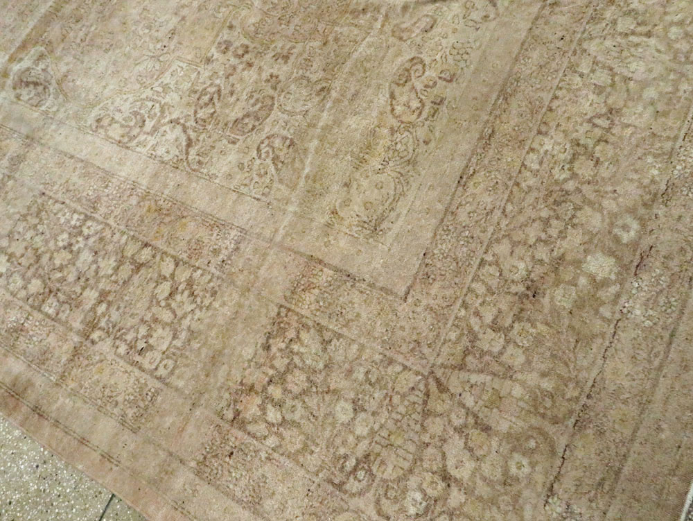 Antique Indian Lahore Carpet, No.20227 - Gsblank