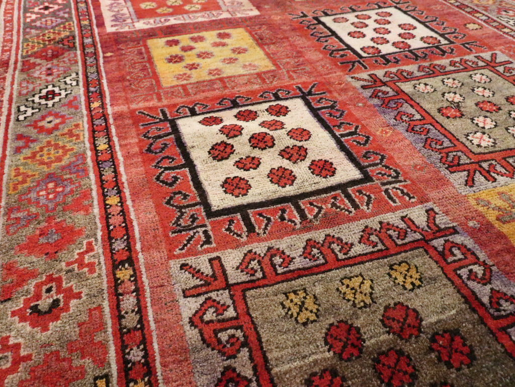 Antique East Turkestan Khotan Gallery Rug, No.20231 - Gsblank