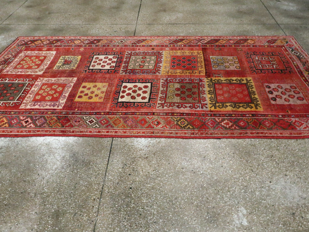 Antique East Turkestan Khotan Gallery Rug, No.20231 - Gsblank