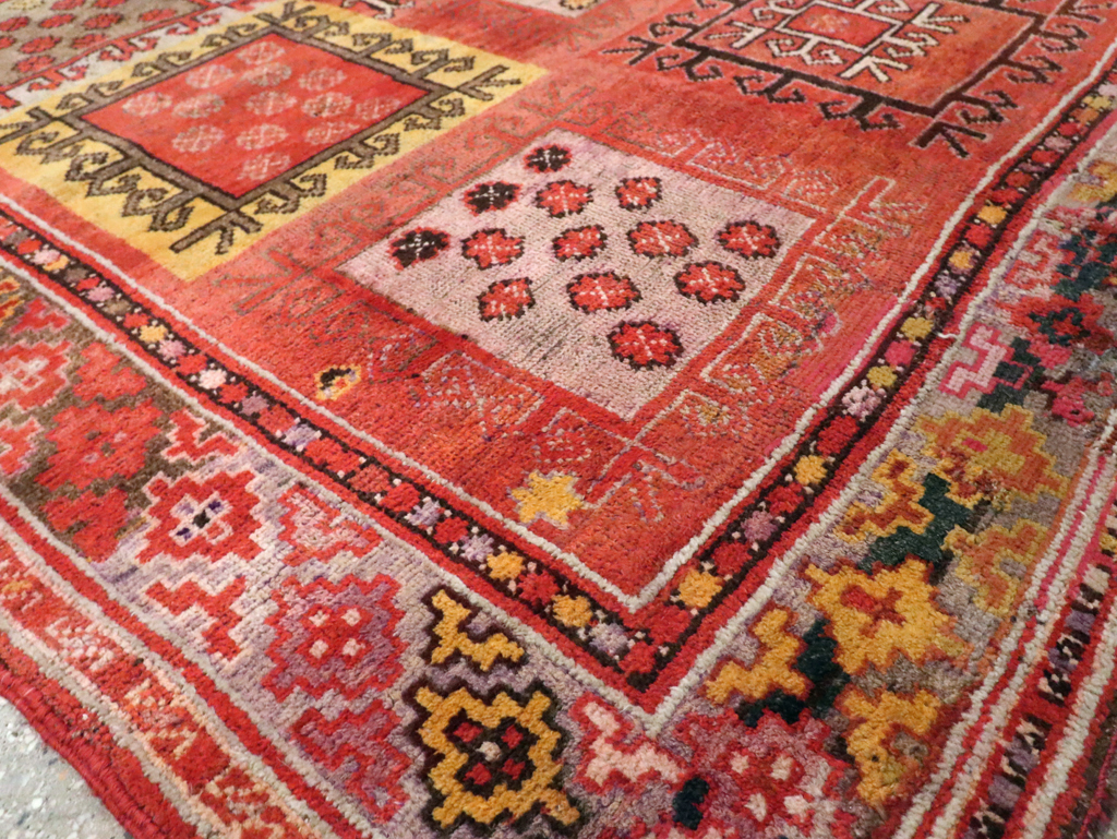 Antique East Turkestan Khotan Gallery Rug, No.20231 - Gsblank