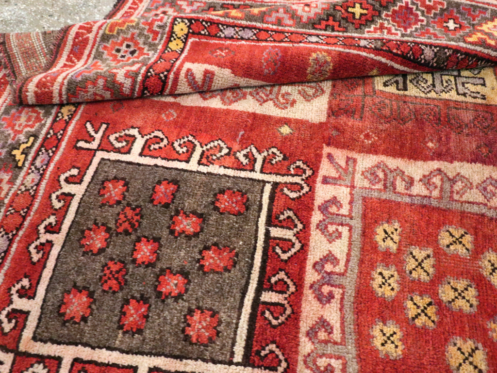 Antique East Turkestan Khotan Gallery Rug, No.20231 - Gsblank