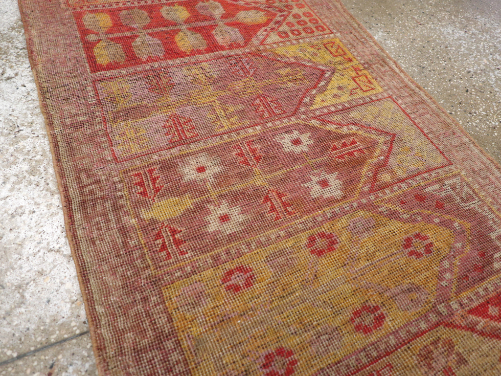 Antique East Turkestan Khotan Saph Runner, No.20233 - Gsblank