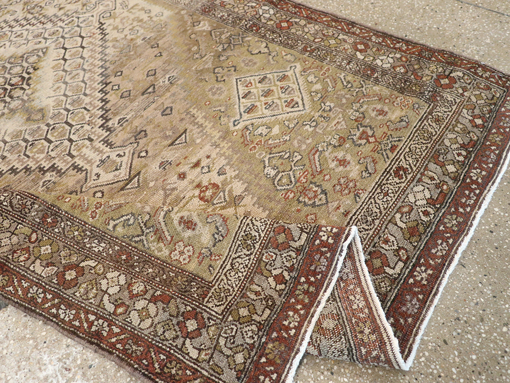 Antique Persian Malayer Rug, No.20293 - Gsblank