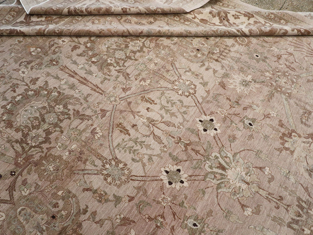 Modern Persian Tabriz Carpet, No.20297 - Gsblank