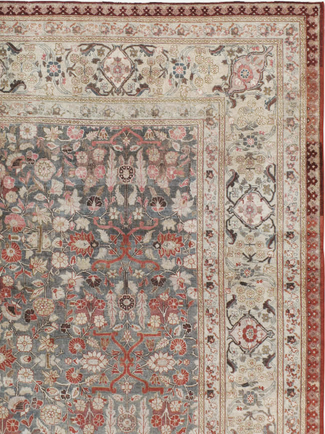 Antique Persian Tabriz Carpet, No.20338 - Gsblank