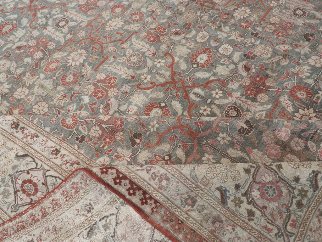 Antique Persian Tabriz Carpet, No.20338 - Gsblank