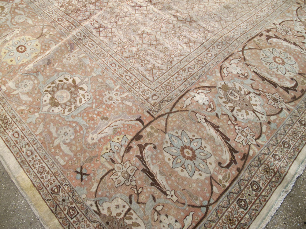 Antique Tabriz Persian Carpet, No.20356 - Gsblank