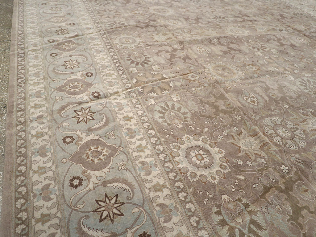 Antique Persian Tabriz Carpet, No.20376 - Gsblank