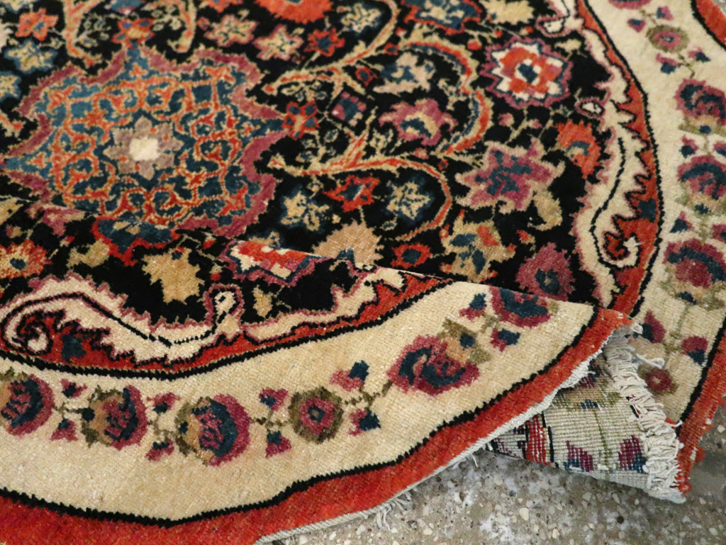 Antique Persian Tabriz Round Rug, No.20380 - Gsblank