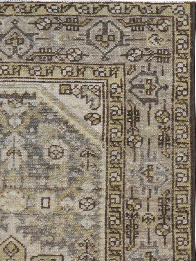 Vintage Persian Malayer Throw Rug, No.20419 - Gsblank