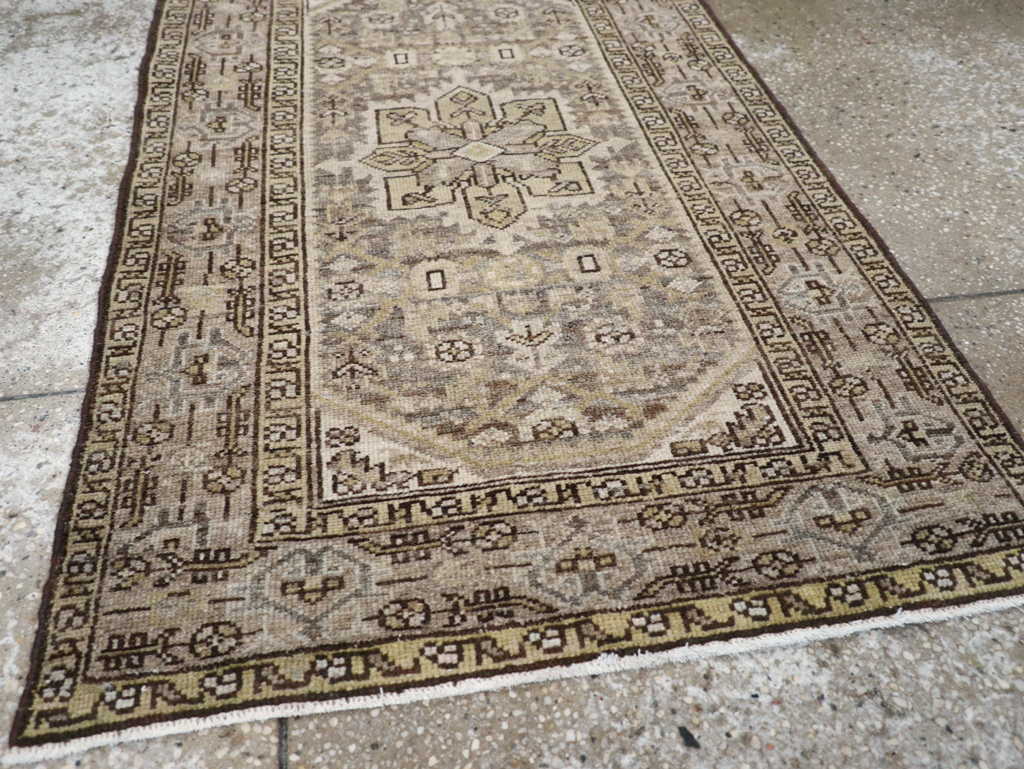 Vintage Persian Malayer Throw Rug, No.20419 - Gsblank