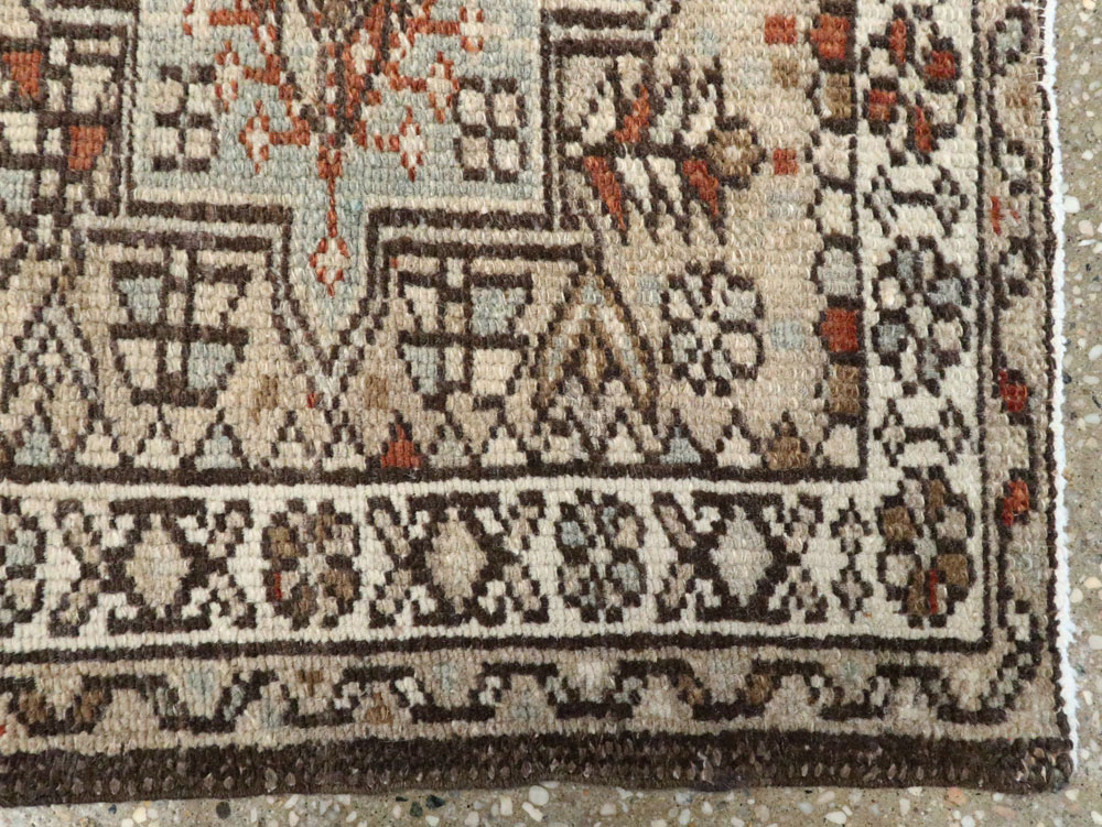 Vintage Persian Karajeh Rug, No.20501 - Gsblank