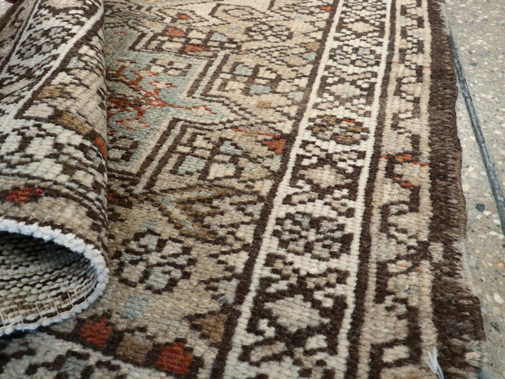 Vintage Persian Karajeh Rug, No.20501 - Gsblank