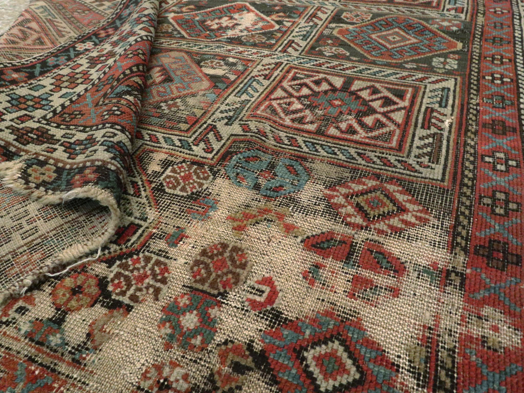 Antique Caucasian Shirvan Distressed Rug, No.20516 - Gsblank