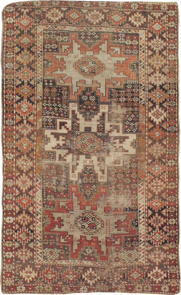 Antique Caucasian Kuba Distressed Rug, No.20547 - Gsblank