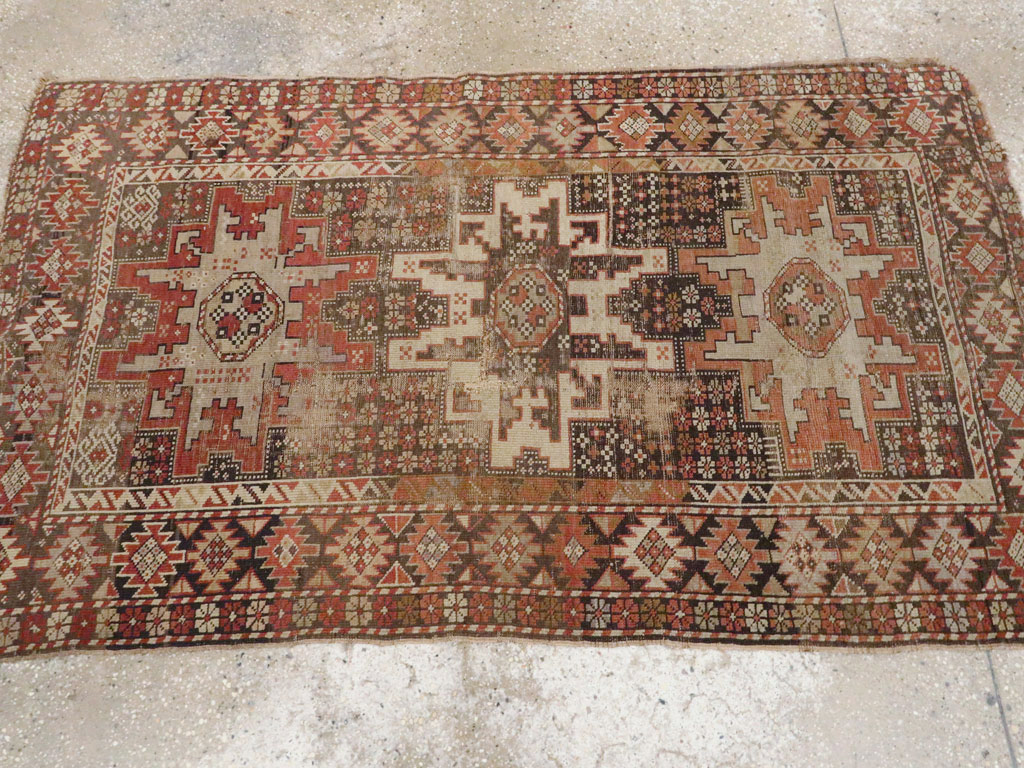 Antique Caucasian Kuba Distressed Rug, No.20547 - Gsblank