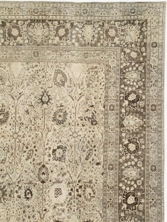 Antique Persian Tabriz Carpet, No.20552 - Gsblank