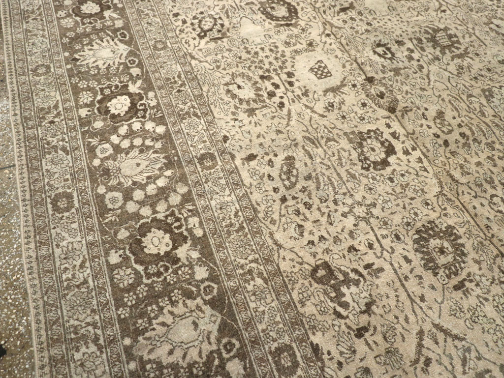 Antique Persian Tabriz Carpet, No.20552 - Gsblank