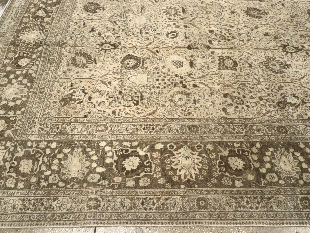 Antique Persian Tabriz Carpet, No.20552 - Gsblank