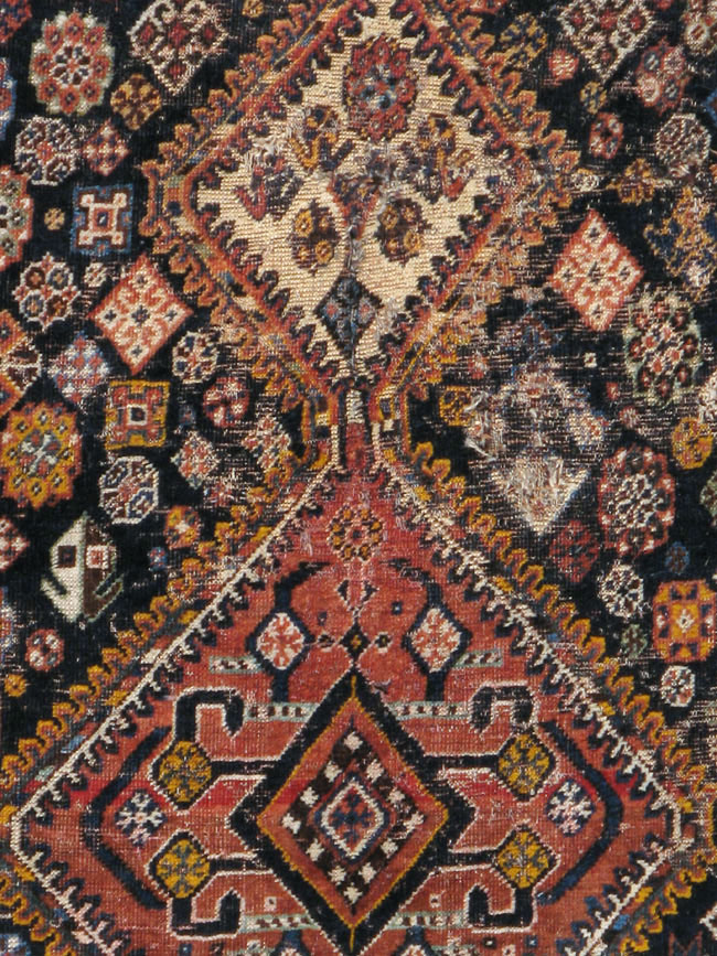 Antique Persian Shiraz Distressed Rug, No.20573 - Gsblank