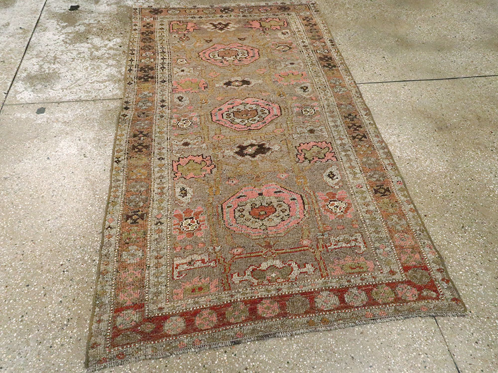 Antique Persian Kurdish Rug, No.20611 - Gsblank