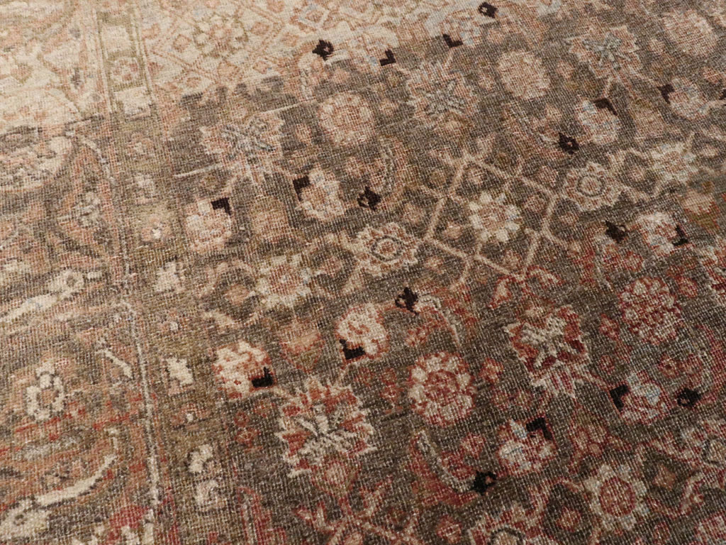Antique Persian Tabriz Rug, No.20628 - Gsblank