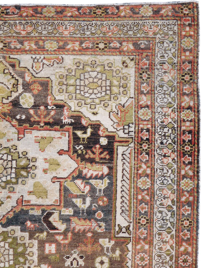 Vintage Persian Shiraz Rug, No.20644 - Gsblank
