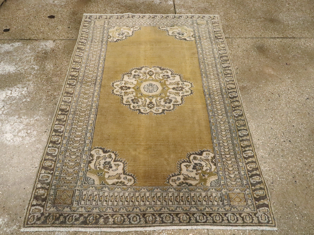 Antique Persian Khorossan Rug, No.20657 - Gsblank