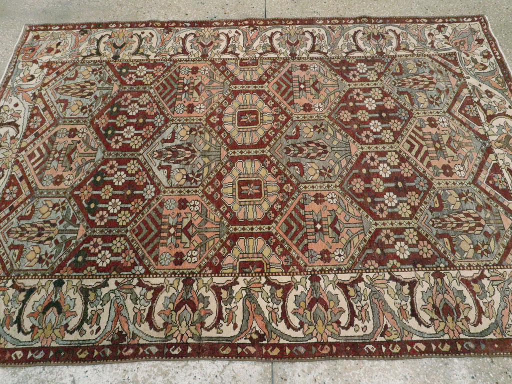 Antique Persian Bakhtiari Rug, No.20698 - Gsblank