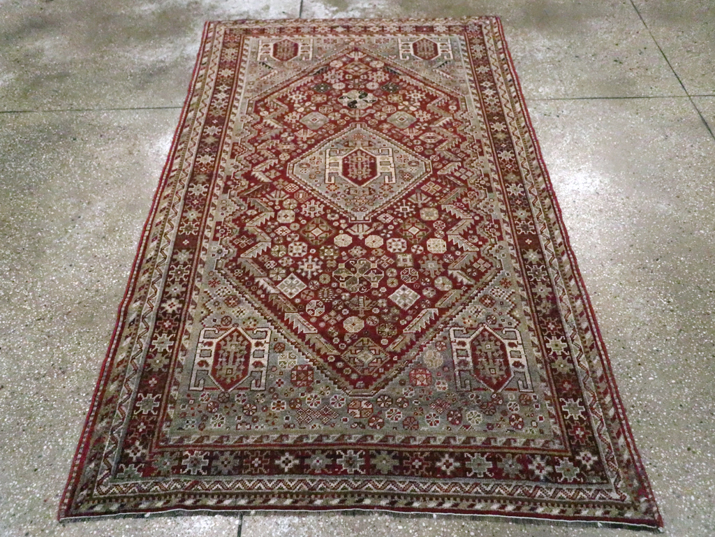 Antique Persian Qashqai Rug, No.20704 - Gsblank