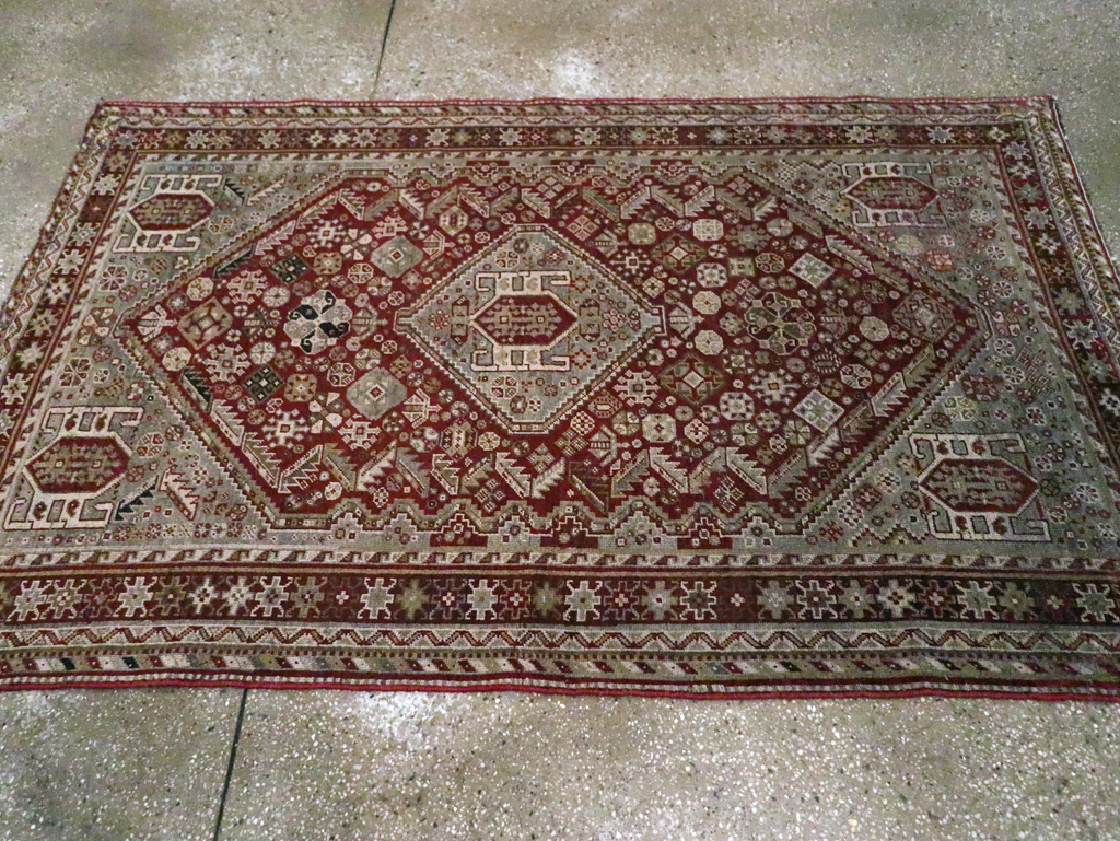 Antique Persian Qashqai Rug, No.20704 - Gsblank