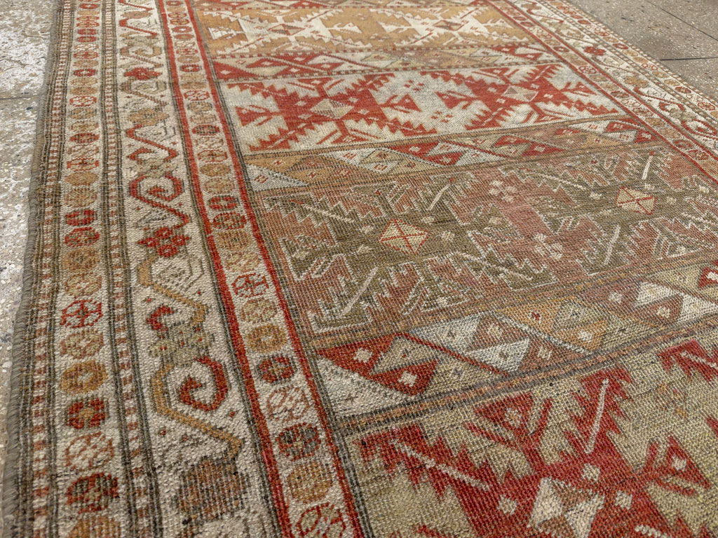 Antique Persian Bidjar Rug, No.20762 - Gsblank