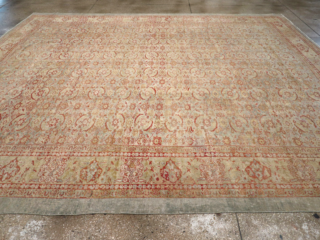 Antique Persian Mahal Square Carpet, No.20765 - Gsblank