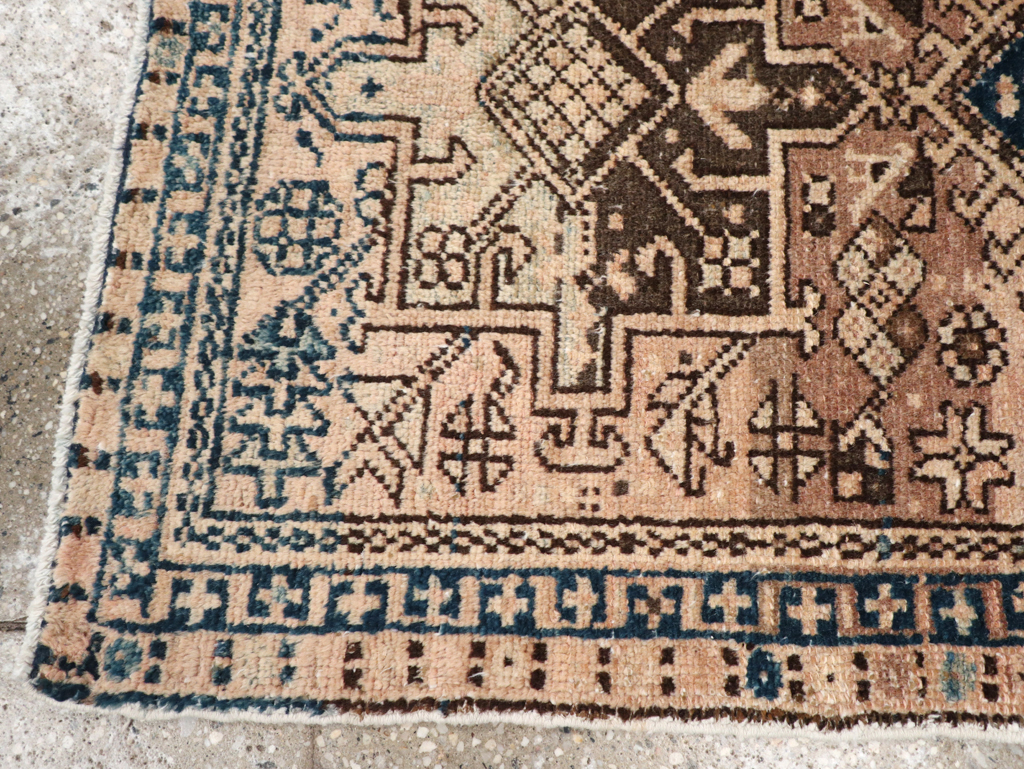 Vintage Persian Karajeh Throw Rug, No.20796 - Gsblank