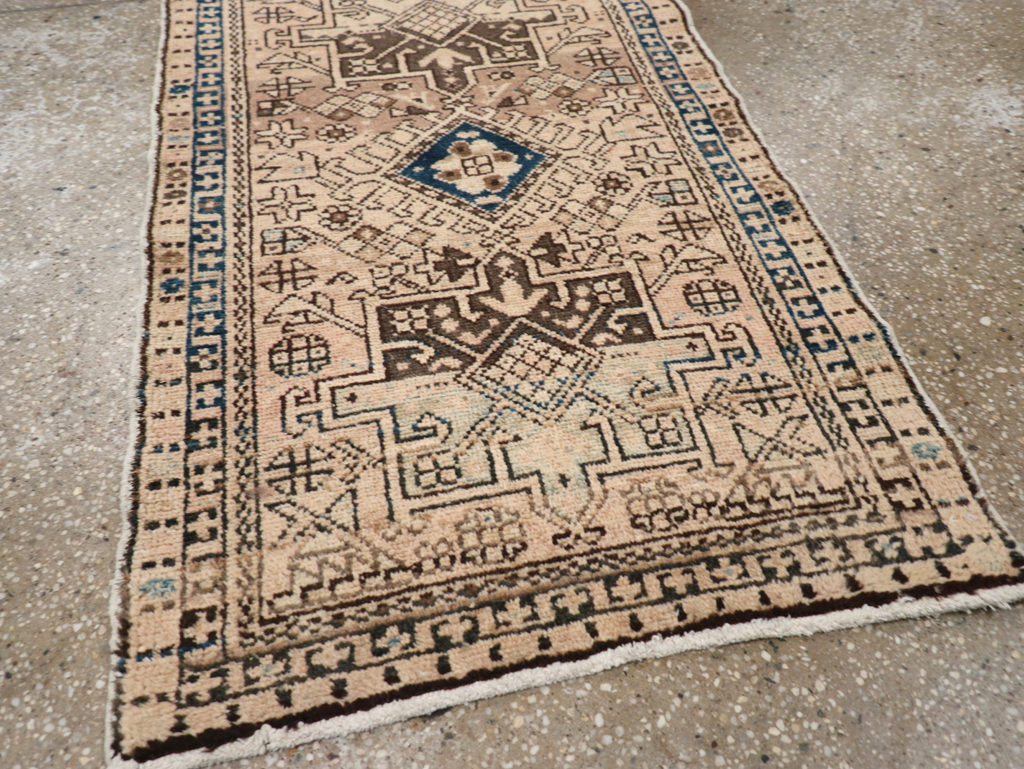 Vintage Persian Karajeh Throw Rug, No.20796 - Gsblank