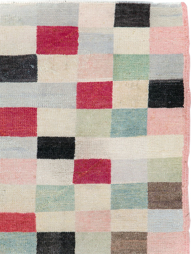 Vintage Turkish Art Deco Accent Carpet, No.20813 - Gsblank