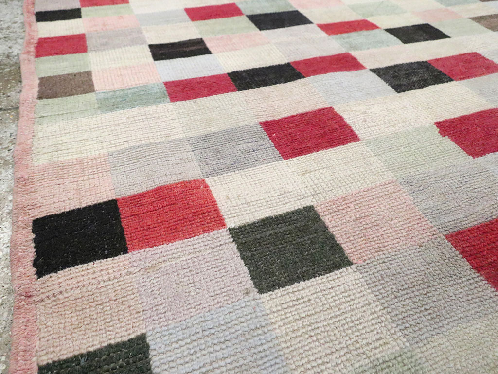 Vintage Turkish Art Deco Accent Carpet, No.20813 - Gsblank