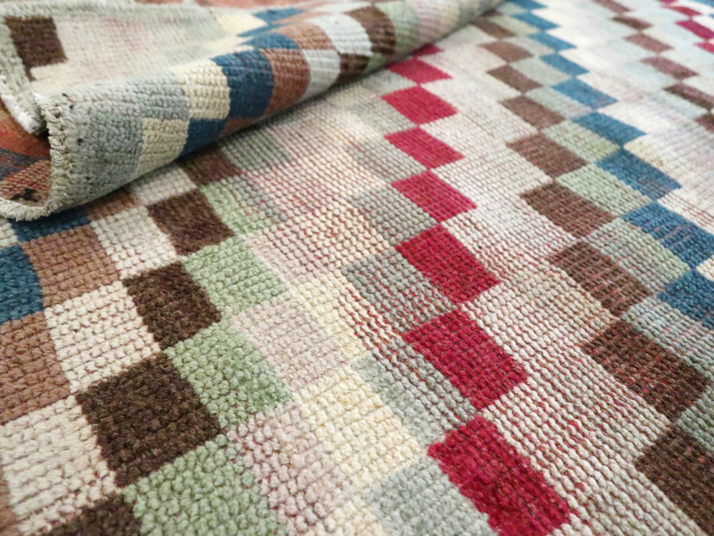 Vintage Turkish Anatolian Distressed Rug, No.20830 - Gsblank