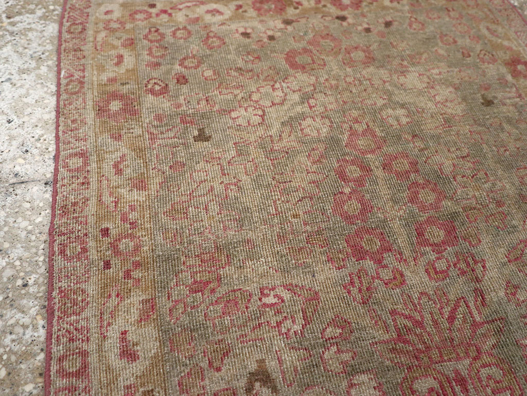 Antique Persian Mashad Throw Rug, No.20869 - Gsblank