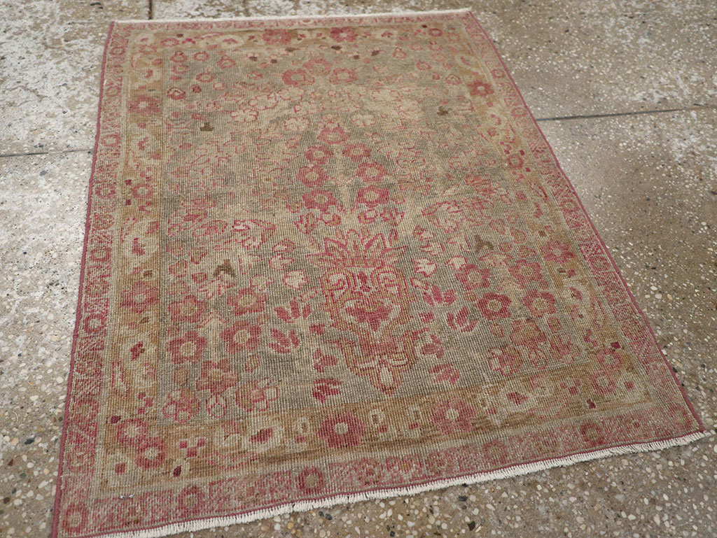 Antique Persian Mashad Throw Rug, No.20869 - Gsblank