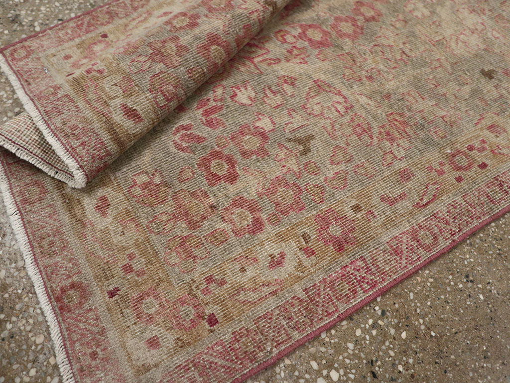 Antique Persian Mashad Throw Rug, No.20869 - Gsblank