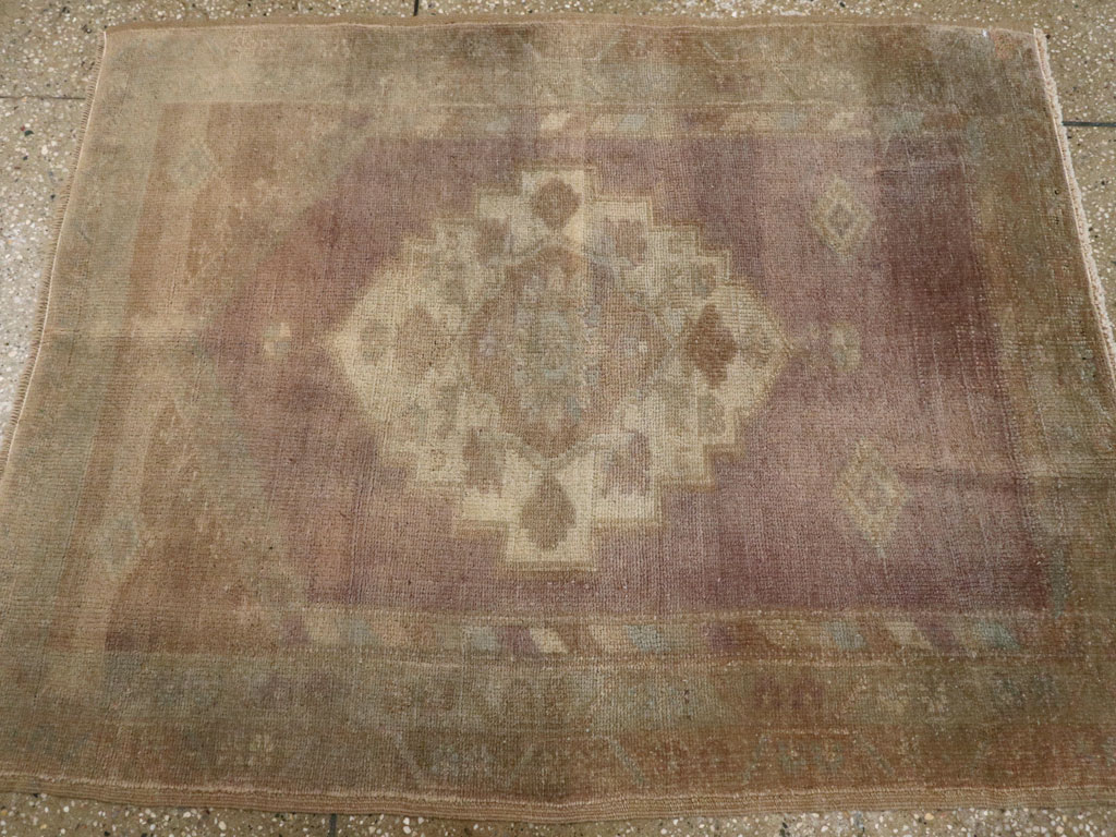 Antique Turkish Oushak Rug, No.20881 - Gsblank