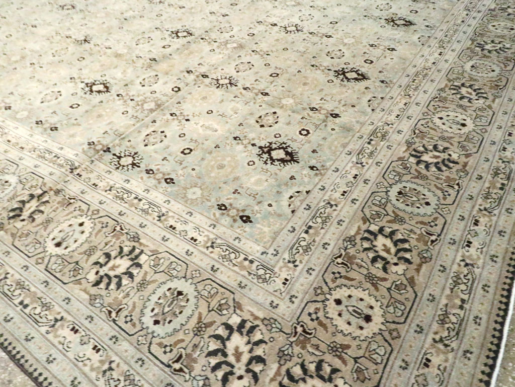 Antique Persian Tabriz Carpet, No.20903 - Gsblank