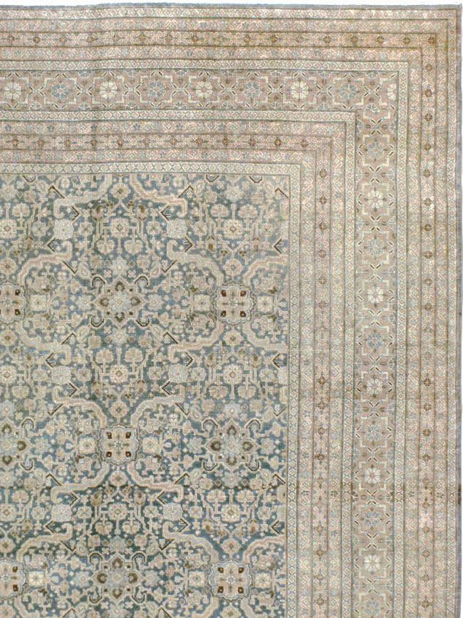 Antique Persian Tabriz Carpet, No.20910 - Gsblank