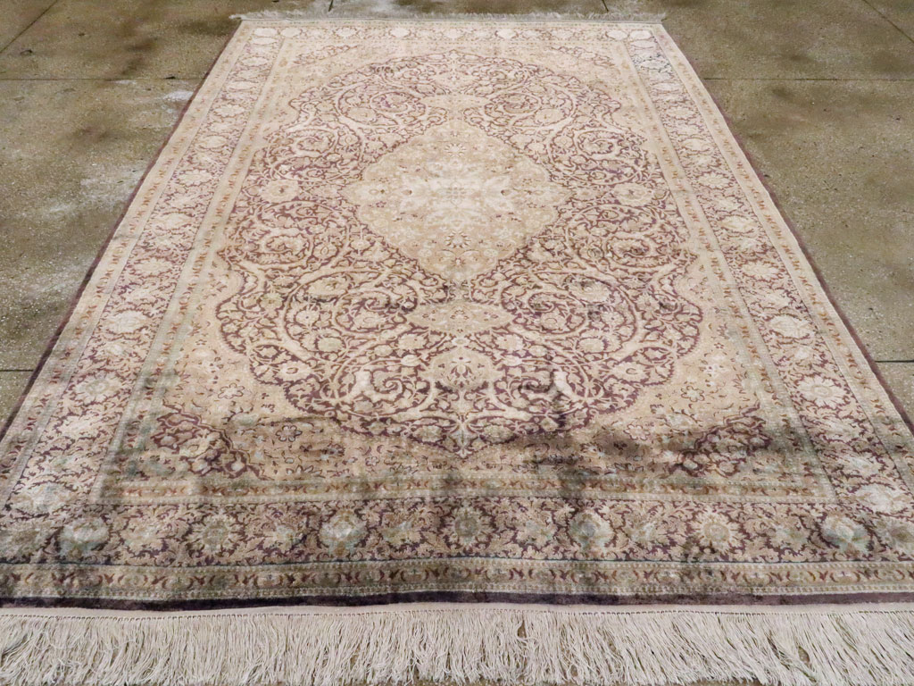 Antique Persian Kashan Silk Carpet, No.20986 - Gsblank