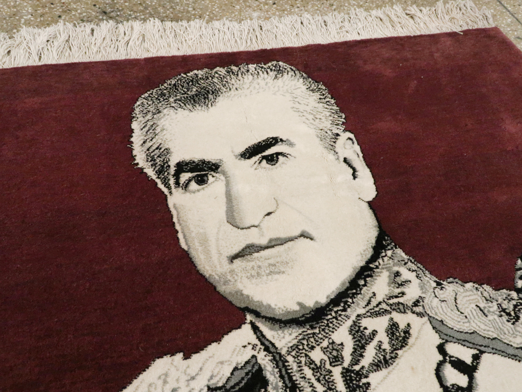 Vintage Persian Tabriz Pictorial Rug, No.21007 - Gsblank