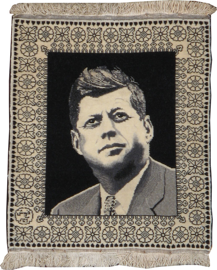 Vintage Persian Tabriz Pictorial Rug, No.21017 - Gsblank