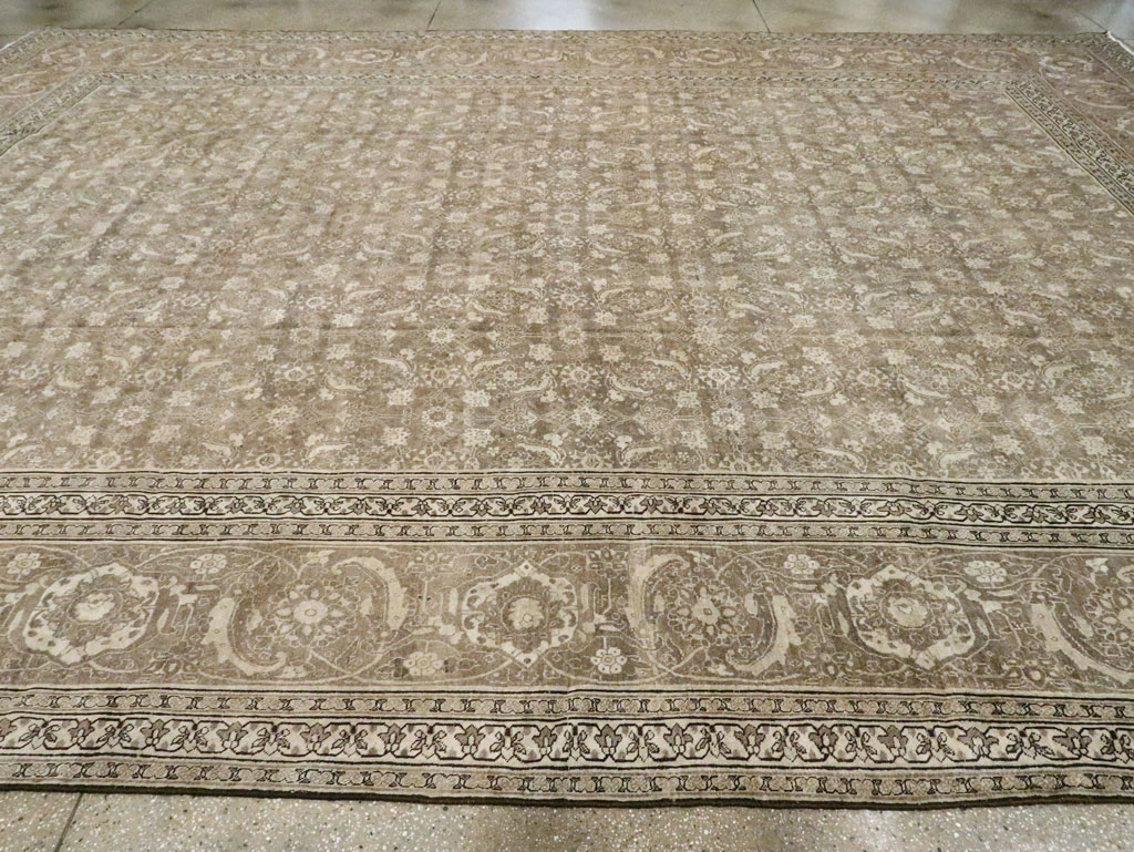 Antique Persian Tabriz Carpet, No.21025 - Gsblank
